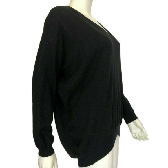NWT Leggiadro Black V Neck Pull Over Sweater Size L - Picture 2 of 8